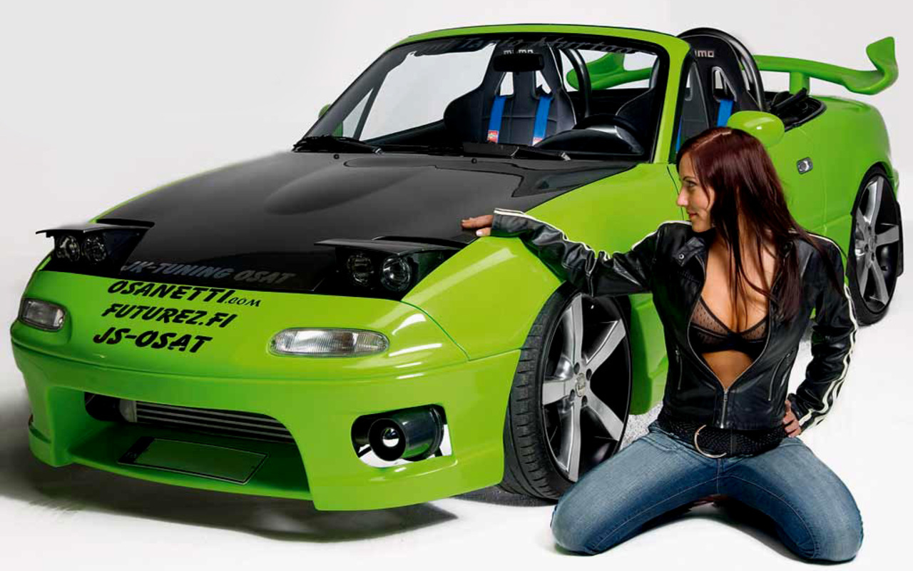 299384-1280x800-Car_and_Girl_27
